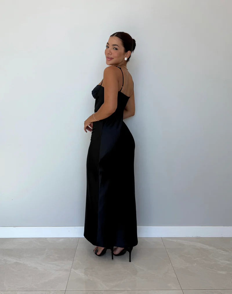 Vestido Acetinado Helena