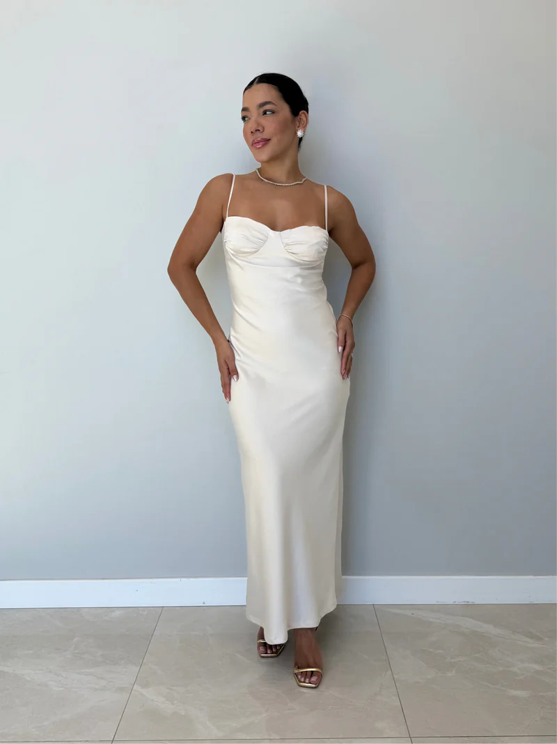 Vestido Acetinado Helena