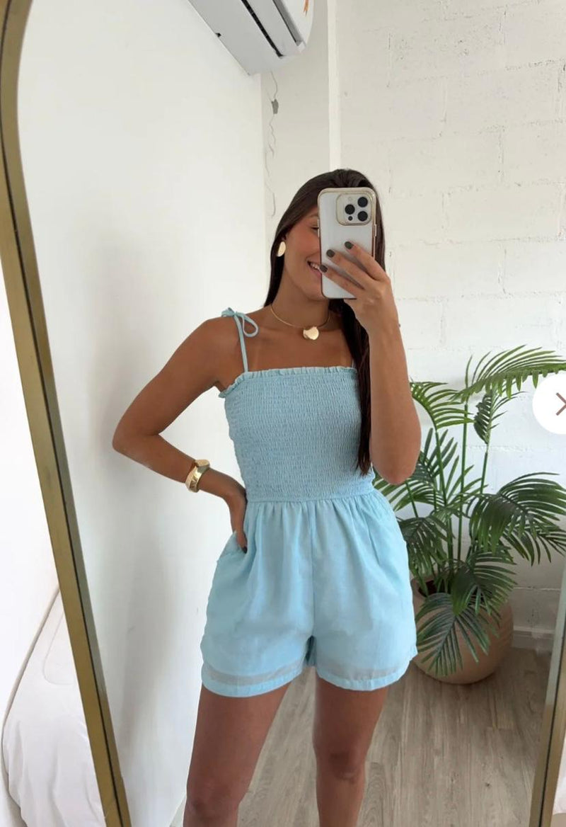 Conjunto April